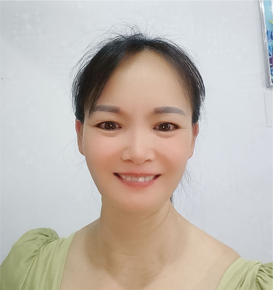 南寧高級紋繡師---韋小蘭